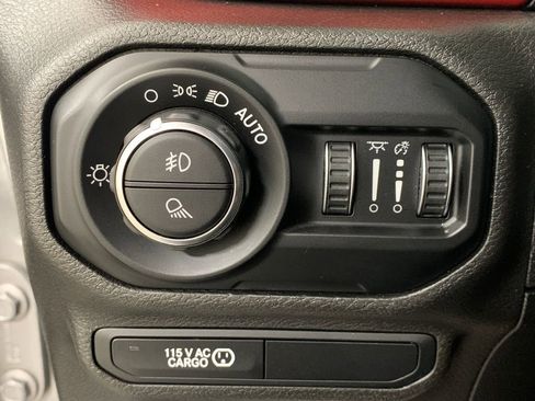 Used 2020 Jeep Gladiator Rubicon image 14