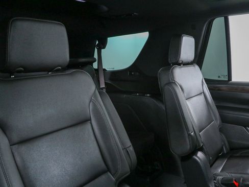Used 2021 Chevrolet Tahoe Z71 w/ Rear Media and Nav Package AWD/4WD image 33