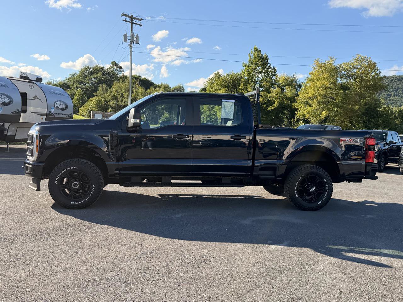 Used 2025 Ford F250 XL w/ STX Appearance Package AWD/4WD image 8