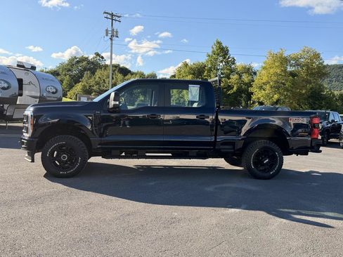 Used 2025 Ford F250 XL w/ STX Appearance Package AWD/4WD image 8