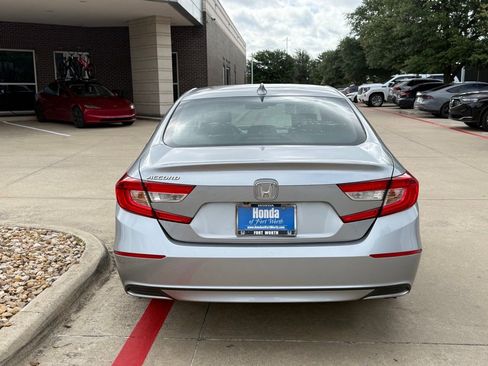 Used 2018 Honda Accord LX image 4