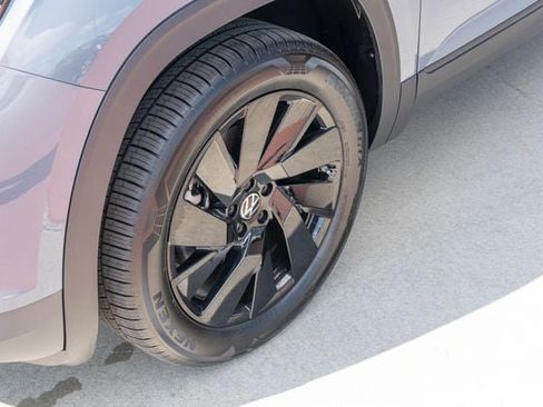 New 2026 Volkswagen Atlas SE FWD image 12