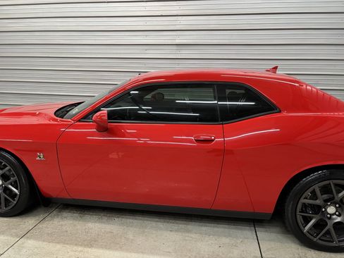 Used 2016 Dodge Challenger R/T Scat Pack image 7