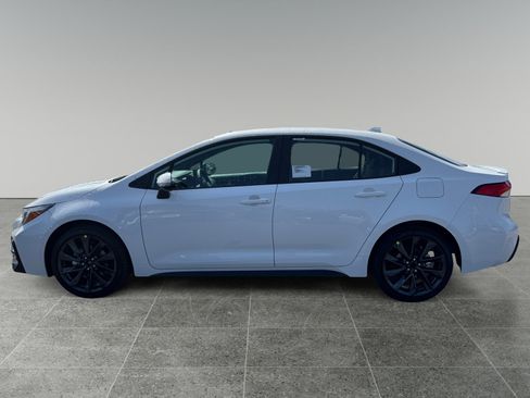 New 2026 Toyota Corolla SE FWD image 3