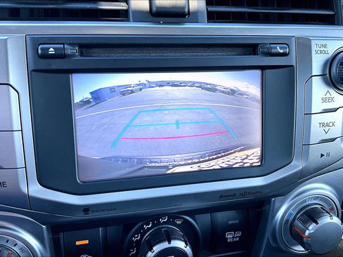 Used 2016 Toyota 4Runner SR5 AWD/4WD image 22