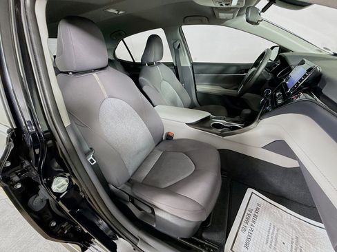 Used 2024 Toyota Camry LE FWD image 33