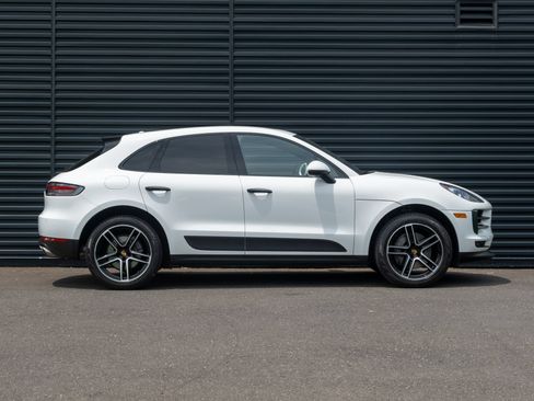 Certified 2021 Porsche Macan S AWD/4WD image 9