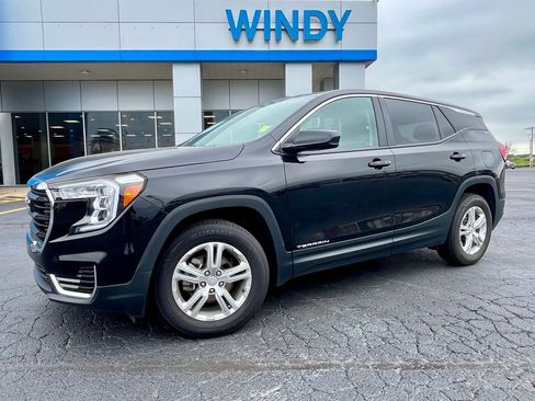 Used 2024 GMC Terrain SLE AWD/4WD image 1