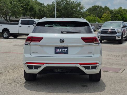Used 2022 Volkswagen Atlas Cross Sport SEL R-Line w/ Cross Sport MDO Package AWD/4WD image 6