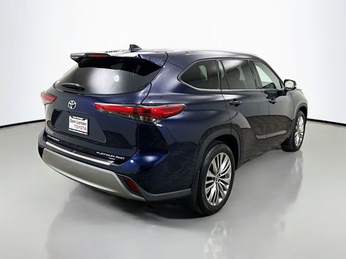 Used 2022 Toyota Highlander Platinum image 7