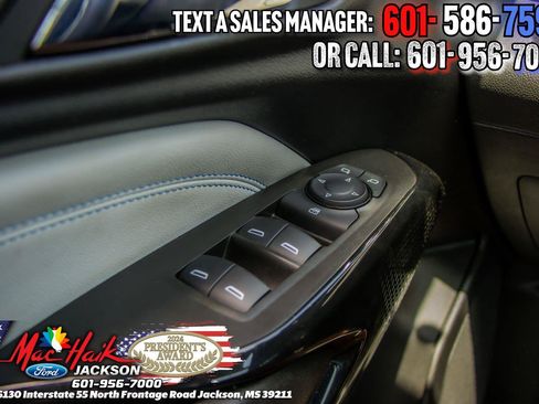 Used 2025 Chevrolet Trax LT FWD image 18