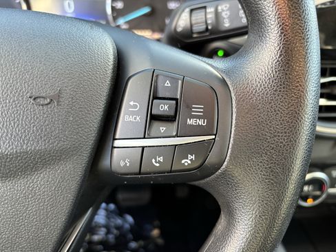 Used 2021 Ford Escape SE image 22