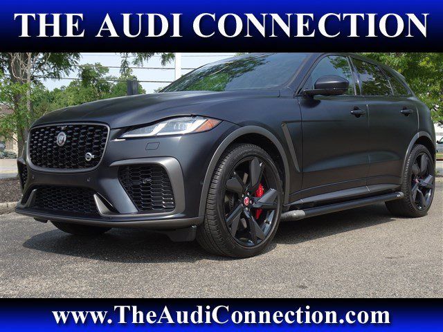 Used 2021 Jaguar F-PACE SVR AWD/4WD image 1