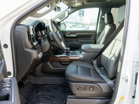 New 2026 GMC Sierra 1500 Elevation w/ Elevation Premium Package image 11