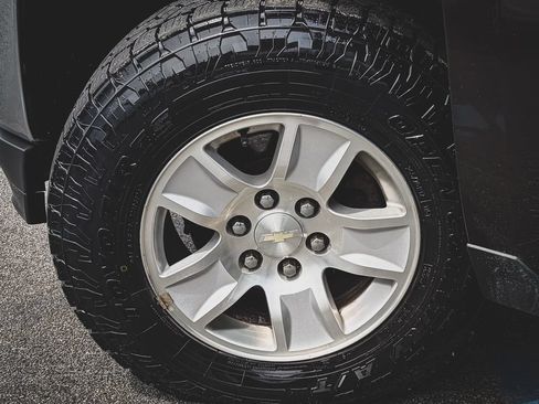 Used 2018 Chevrolet Silverado 1500 LT w/ All Star Edition AWD/4WD image 5