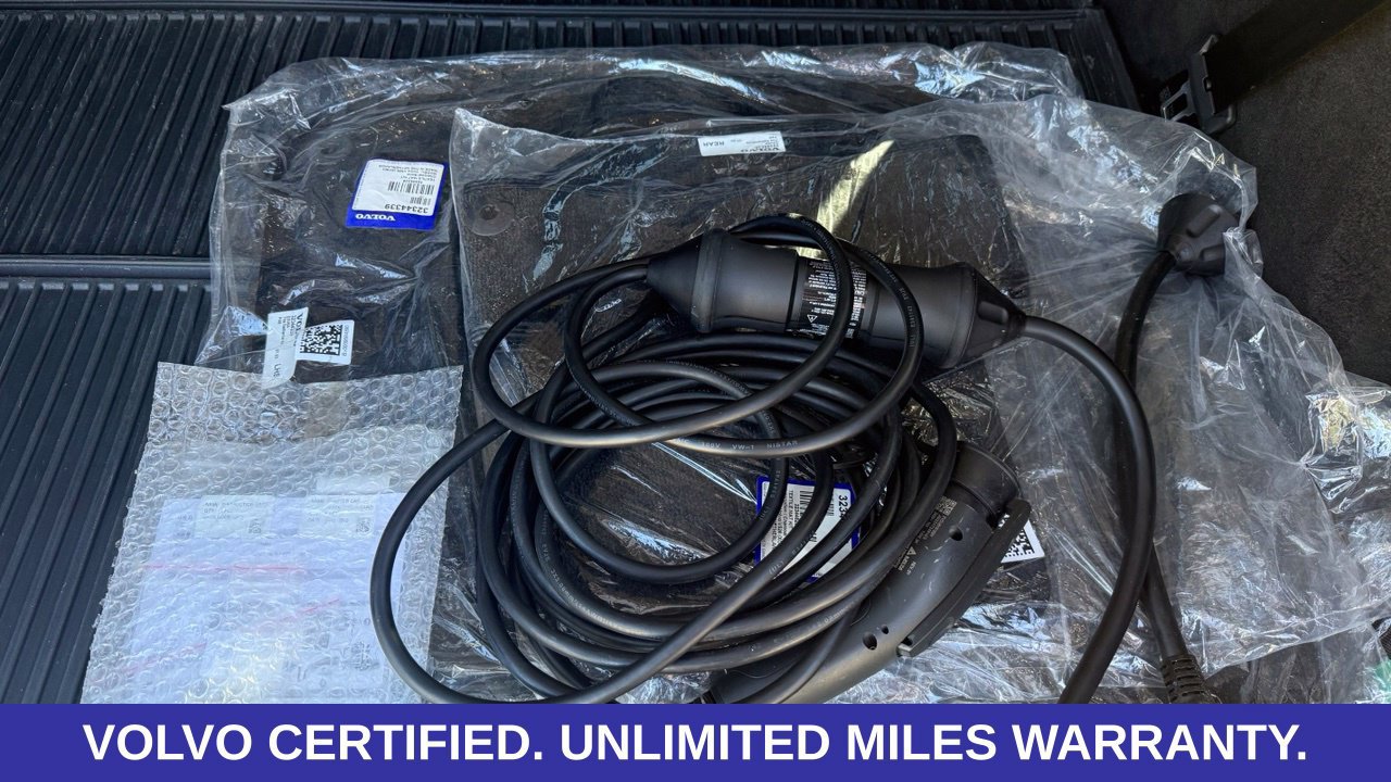 Certified 2024 Volvo XC90 T8 Plus w/ Protection Package Premier AWD/4WD image 12