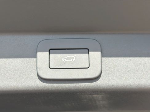 New 2026 Land Rover Range Rover Sport image 13