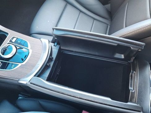 Used 2020 Mercedes-Benz C 300 Sedan image 33