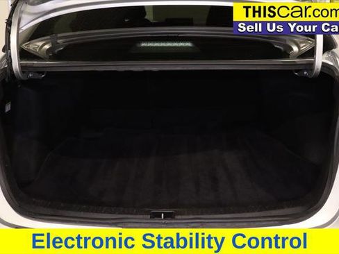 Used 2021 Toyota Corolla LE image 12