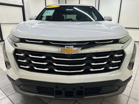 Certified 2025 Chevrolet Equinox LT image 12