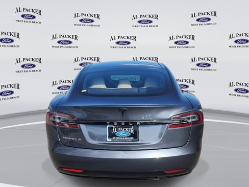 Used 2016 Tesla Model S 90D image 4