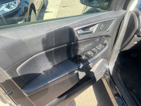 Used 2017 Ford Edge SEL w/ Equipment Group 201A AWD/4WD image 19