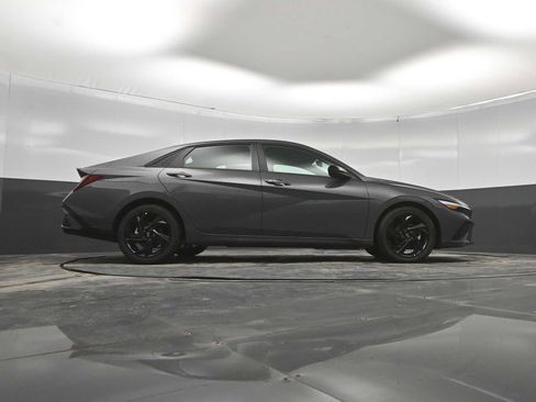 New 2026 Hyundai Elantra SEL Sport FWD image 39