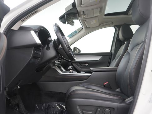 Certified 2024 MAZDA CX-90 3.3 Turbo w/ Preferred Plus image 24