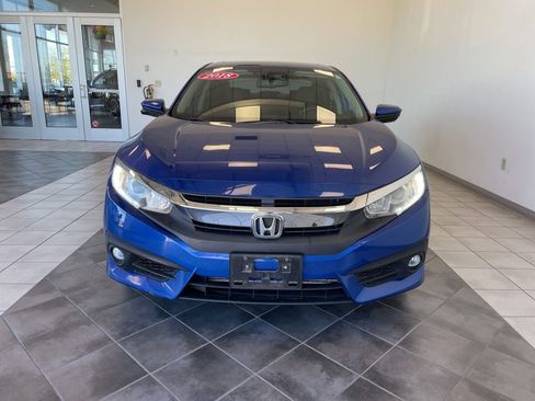Used 2018 Honda Civic EX-L image 2