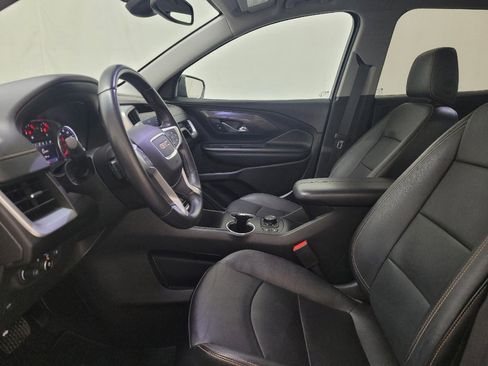 Used 2021 GMC Terrain SLT w/ Elevation Edition image 17