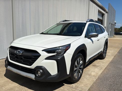 Used 2024 Subaru Outback Touring XT AWD/4WD image 7