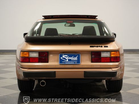 Used 1987 Porsche 944 S image 10