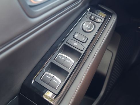 Used 2025 Honda Accord Touring image 14