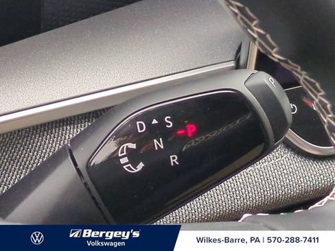 Used 2025 Volkswagen Tiguan S AWD/4WD image 21