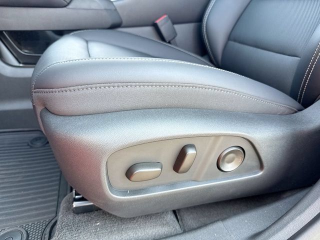 New 2027 GMC Terrain Elevation w/ Elevation Premium Package FWD image 12