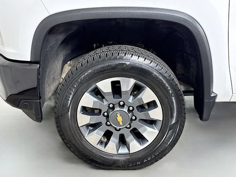 Certified 2023 Chevrolet Silverado 2500 Custom w/ Custom Value Package AWD/4WD image 27