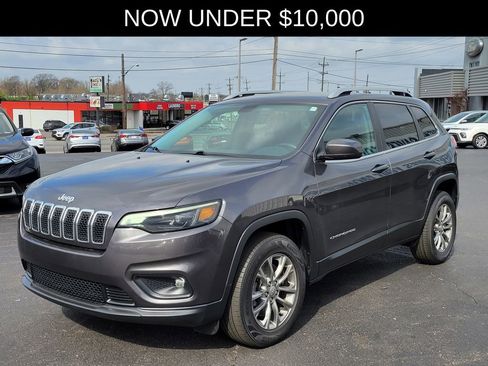 Used 2020 Jeep Cherokee Latitude Plus w/ Comfort/Convenience Group AWD/4WD image 2