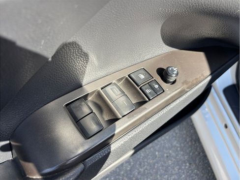 Used 2023 Toyota Camry LE FWD image 17