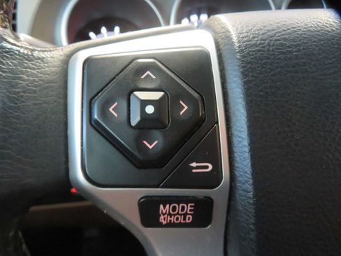 Used 2017 Toyota Sequoia Platinum RWD image 35