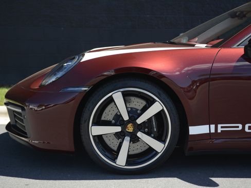 Certified 2021 Porsche 911 AWD/4WD image 35