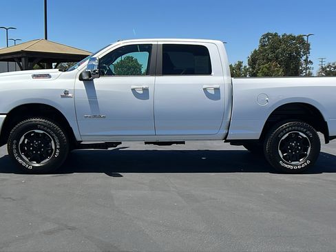 Used 2026 RAM 2500 Laramie AWD/4WD image 6