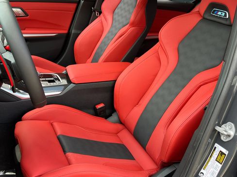 Used 2025 BMW M3 Competition w/ Executive Package AWD/4WD image 4