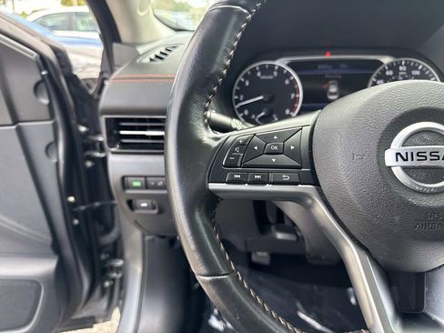 Certified 2023 Nissan Sentra SR w/ Trunk Package image 31