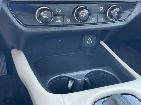 Certified 2025 Honda HR-V LX image 18
