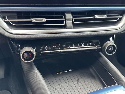 New 2026 Chevrolet Equinox EV LT image 21