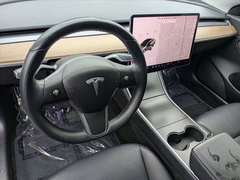 Used 2018 Tesla Model 3 Long Range AWD/4WD image 10