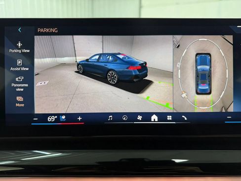 Used 2025 BMW i5 xDrive40 w/ Executive Package AWD/4WD image 30