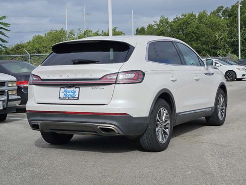 Used 2019 Lincoln Nautilus Select AWD/4WD image 5