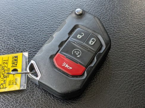 Certified 2023 Jeep Wrangler Unlimited Sport image 28