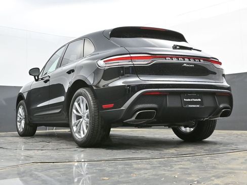 New 2025 Porsche Macan image 33